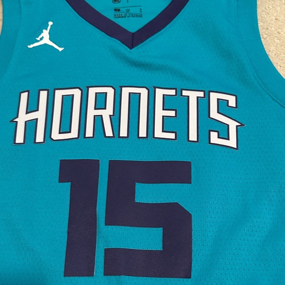 Nike Charlotte Hornets Kemba Walker Teal and Purple Dri-FIT Jersey - Picture 3 of 5